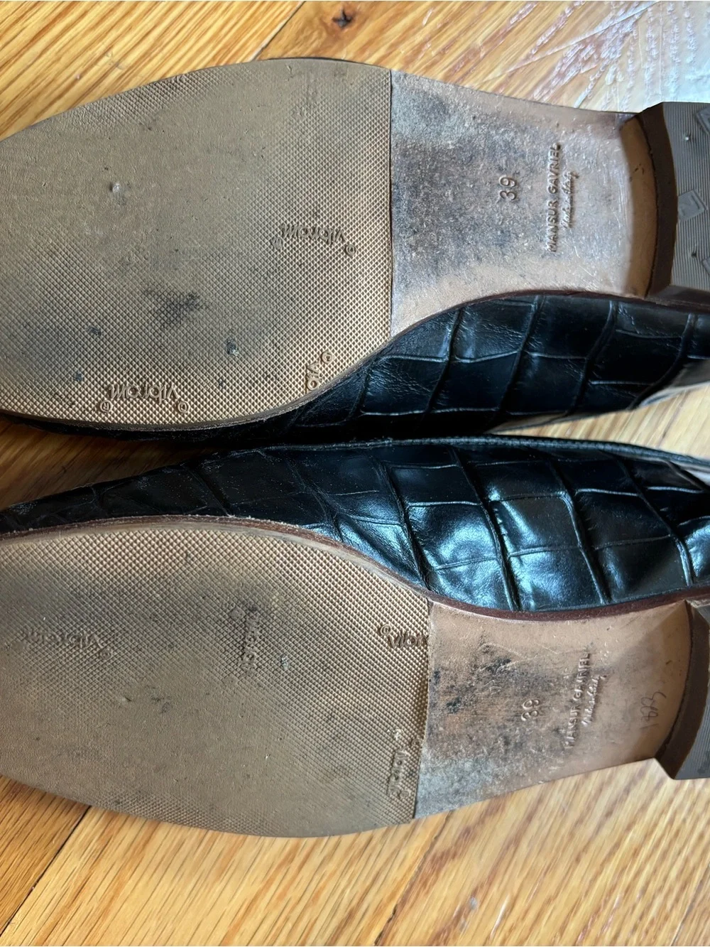 Black Croc-Embossed Leather Loafers 39